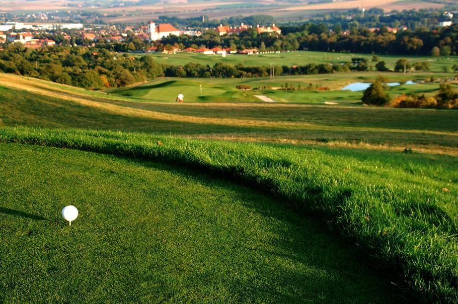 Golf Hotel Austerlitz Zewnętrze zdjęcie